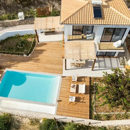 Elgian Luxury -private Pool & Sea View Вилла Pondi