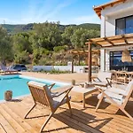 Villa Elgian Luxury -private Pool & Sea View Pondi