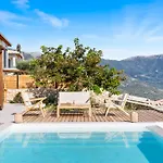Villa Elgian Luxury -private Pool & Sea View *