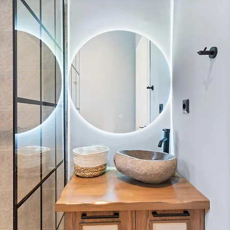빌라 Elgian Luxury -private Pool & Sea View Pondi